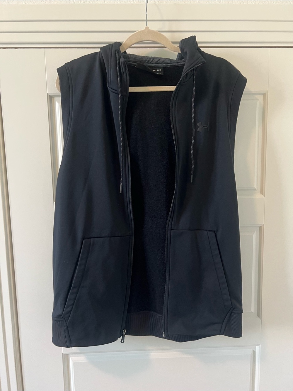 Under Armour Black Sleeveless Hooded Vest with Full Zip